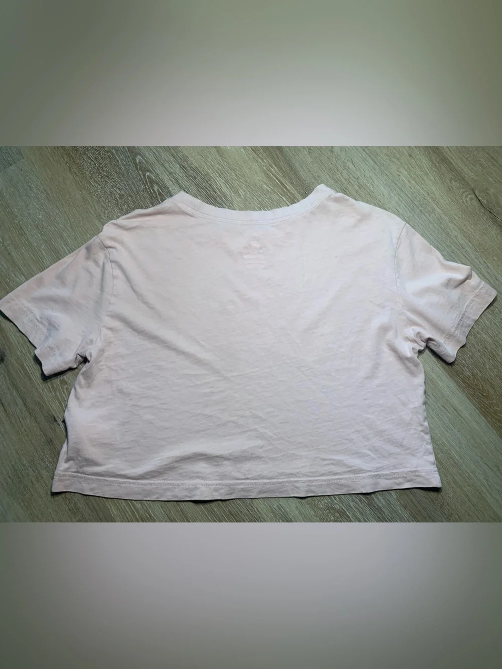 Nike Women's Light Pink Cropped Loose Fit Tee Size XS 100% Cotton